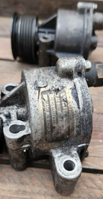 Pompă vacuum Ford Transit