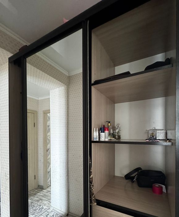 Продам шкаф для прихожей