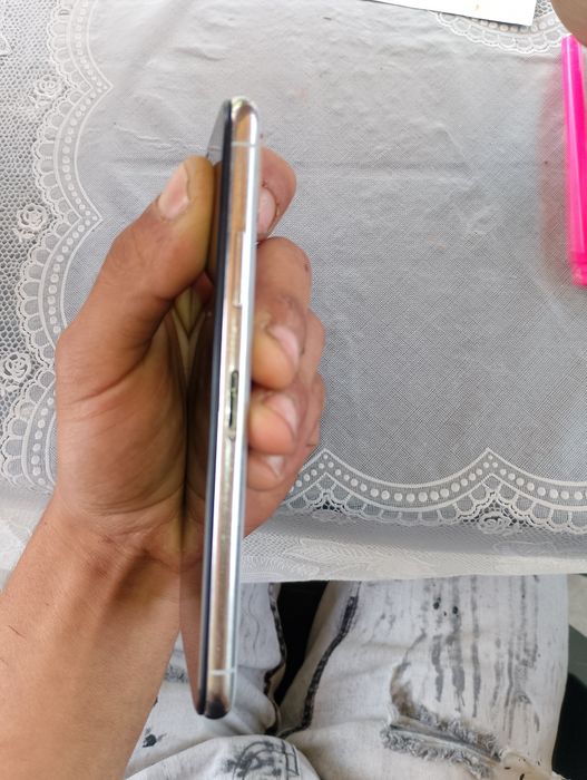 Iphone X 64gb за части платката не работи