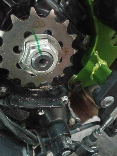 Сервиз за скутери и мотори Vespa,Kymco,Piaggio,Yamaha,Kawasaki,Ducati.