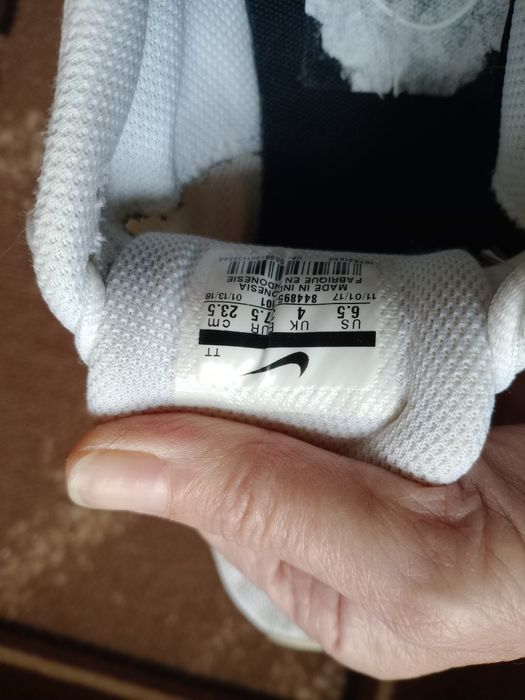 Маратонки NIKE размер 38