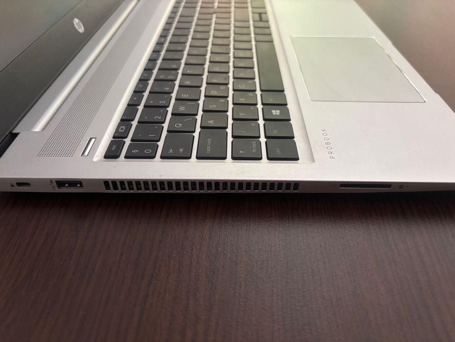 Лаптоп HP PROBOOK 450 G6 с немска клавиатура