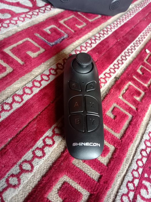 VR очки с пультом управления