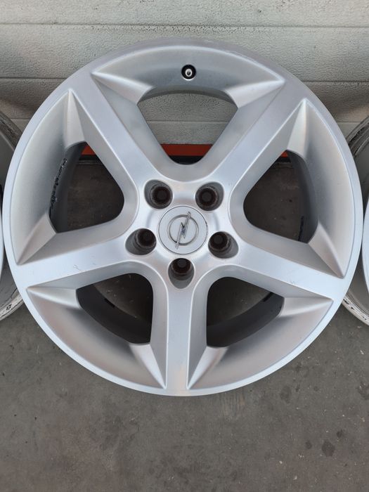 Оригинални джанти за ОПЕЛ ФИАТ СААБ АЛФА OPEL R17 5x110 ET39 7J