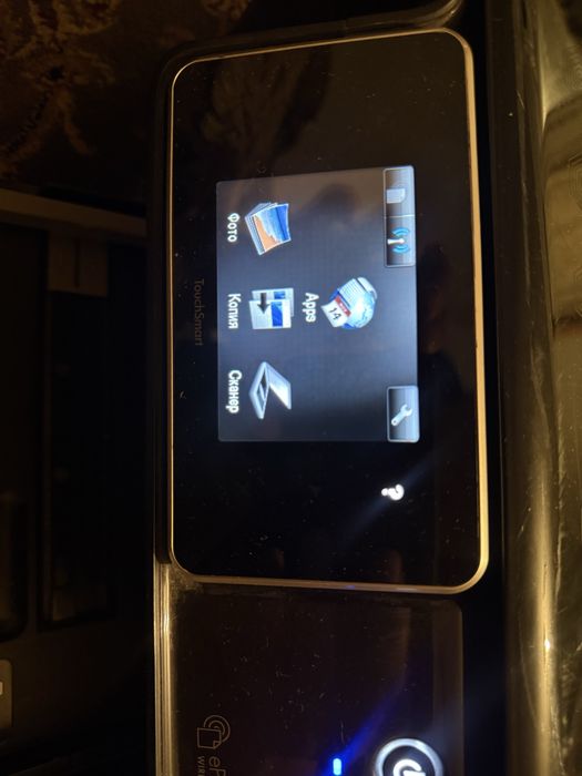 Многофункциональный принтер HP Photosmart Plus