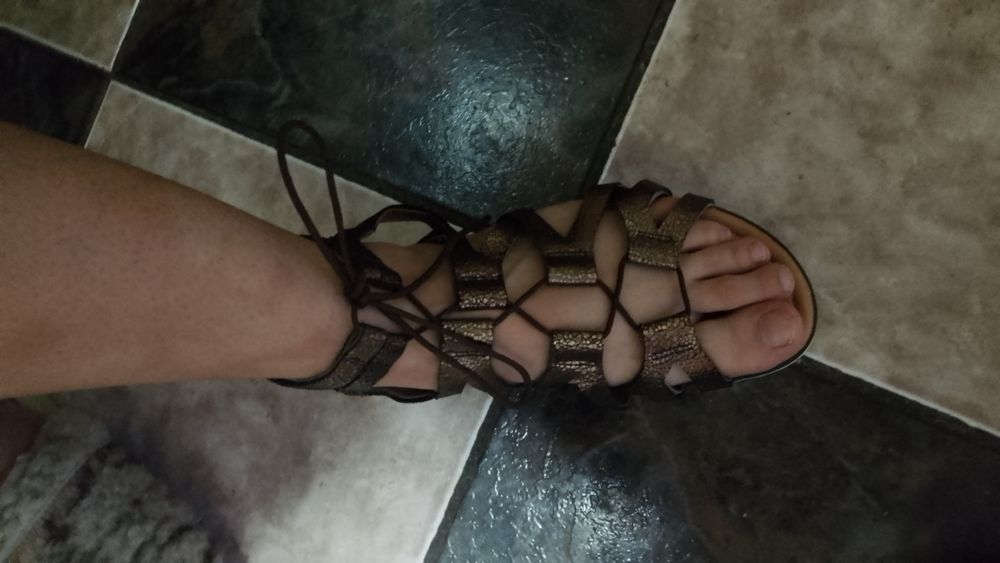 Sandale piele in stare foarte buna