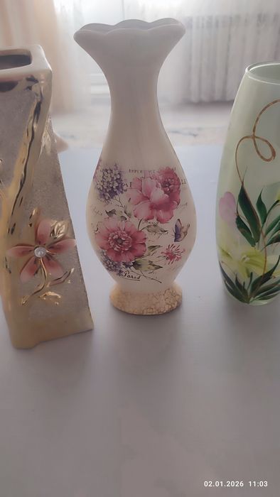 Вазы новые по 2000 тг
