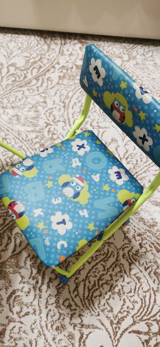 Детский столик и стул