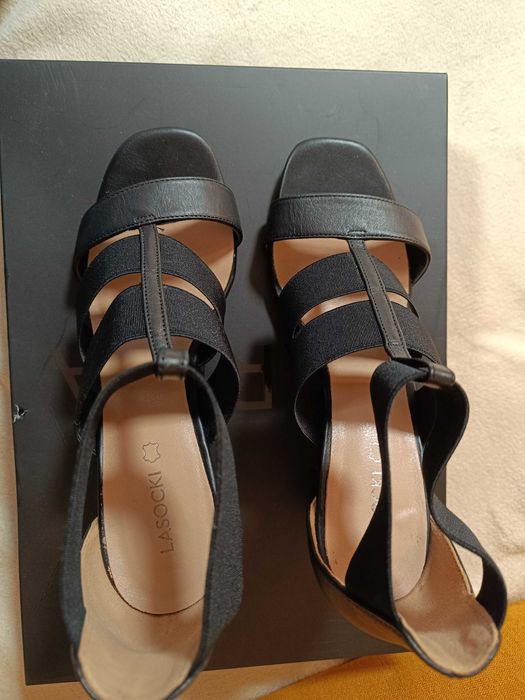 Дамски обувки / сандали