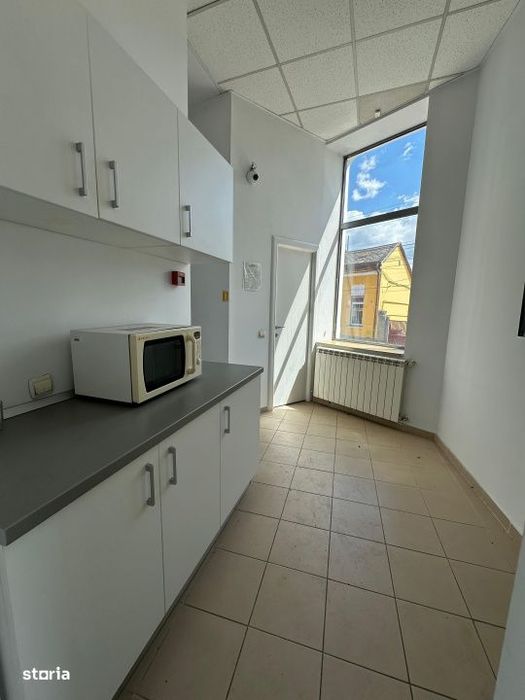 Spatiu comercial de inchiriat Dej, Str. Avram Iancu  230 mp Comision