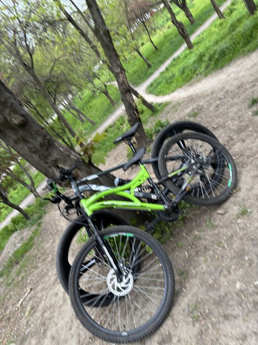 Vand bicicleta full suspeison cu arc