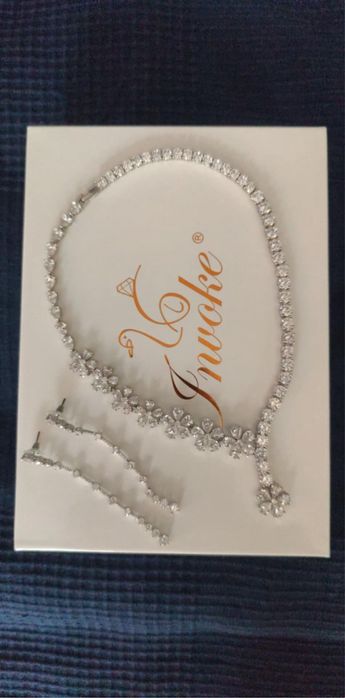 Комплект колие, обеци и гривна Invoke подходящи за официално събитие