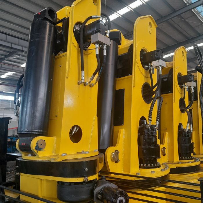 Продаётся манипулятор isuzi 2012 г