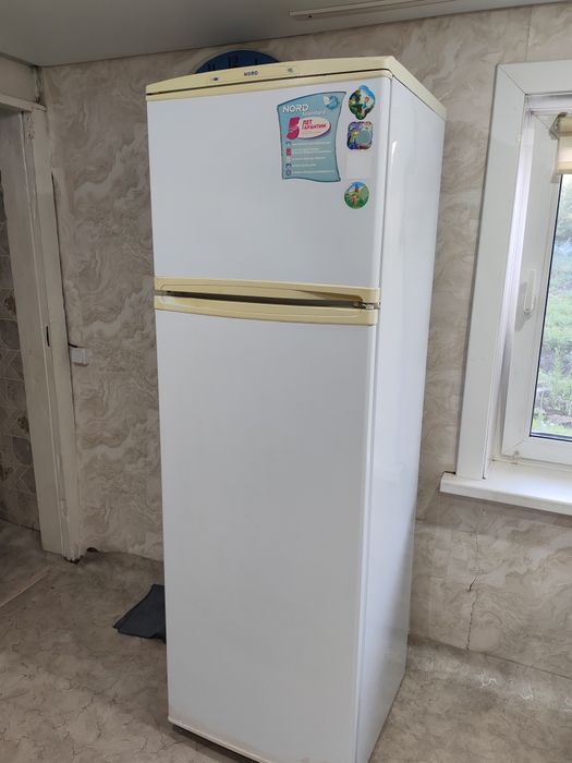 Срочно продам холодильник