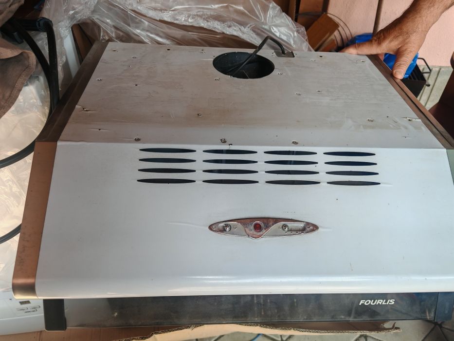 Hota Fourlis 2 motoare