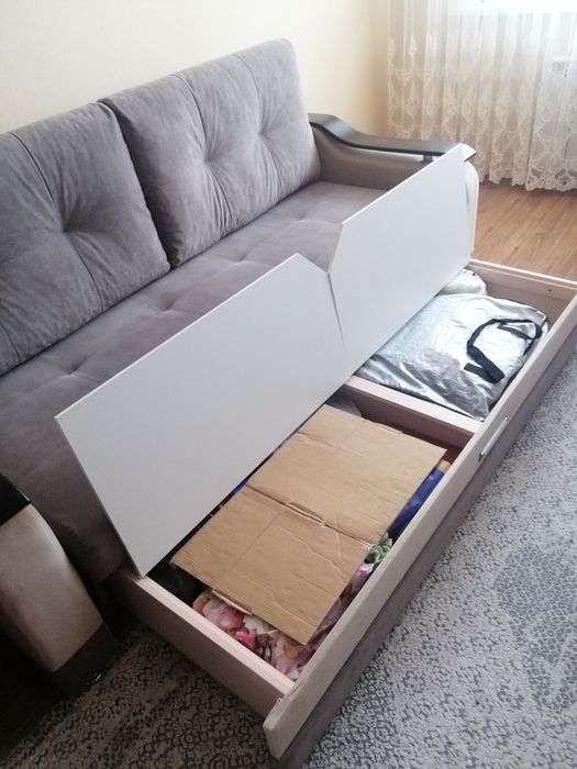 Диван  б/у в хорошем состоянии.