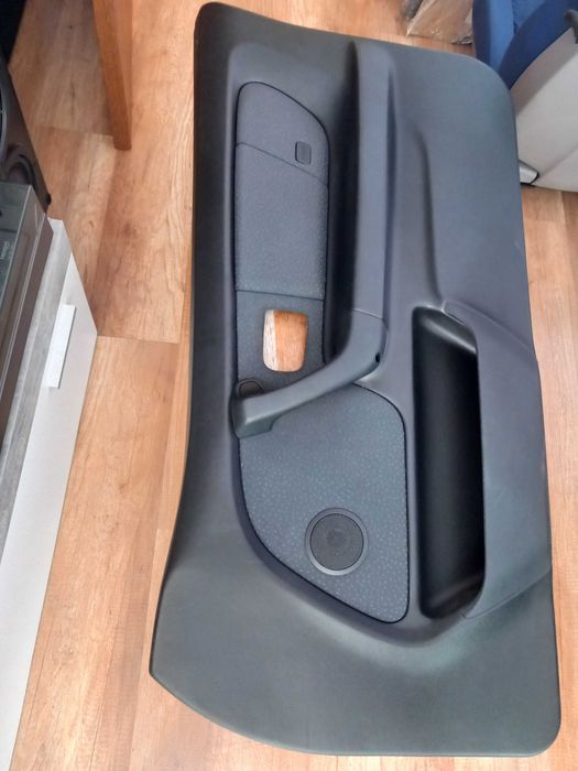 Салон за E36 Compact и много други дреболии