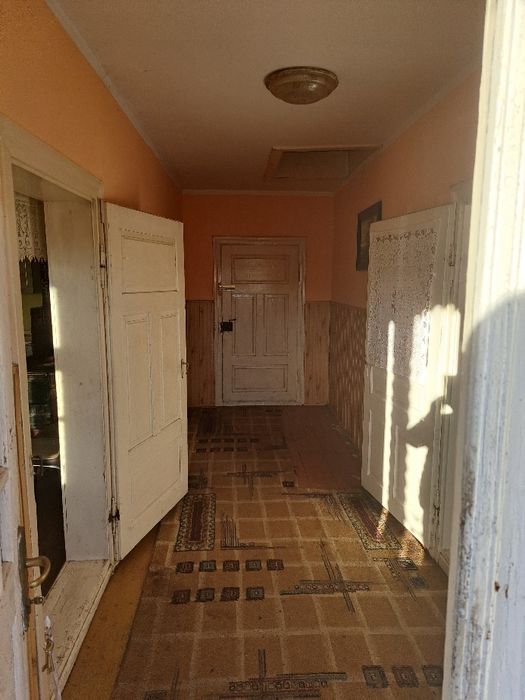 Vând casă batraneasca