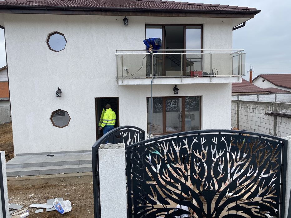 Balustrada din sticla terase si balcoane