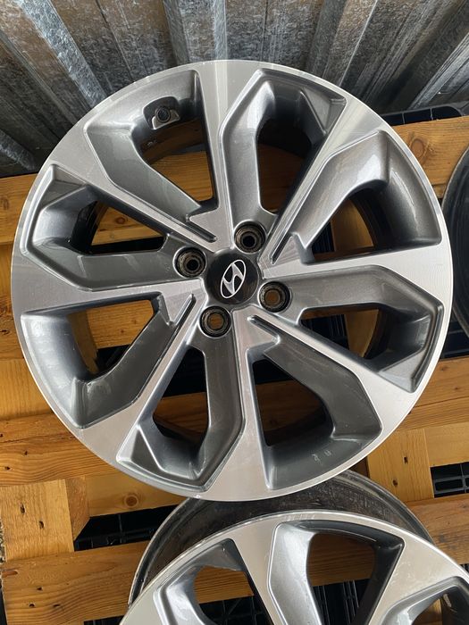 17 цола 4 х 100 мм Киа Рио , Стоник , Kia Rio , Stonik