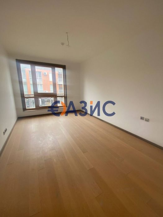 Продава се Четиристаен апартамент в к.к. Слънчев бряг - 280 кв.м за 674 €/кв.м - Снимка #3