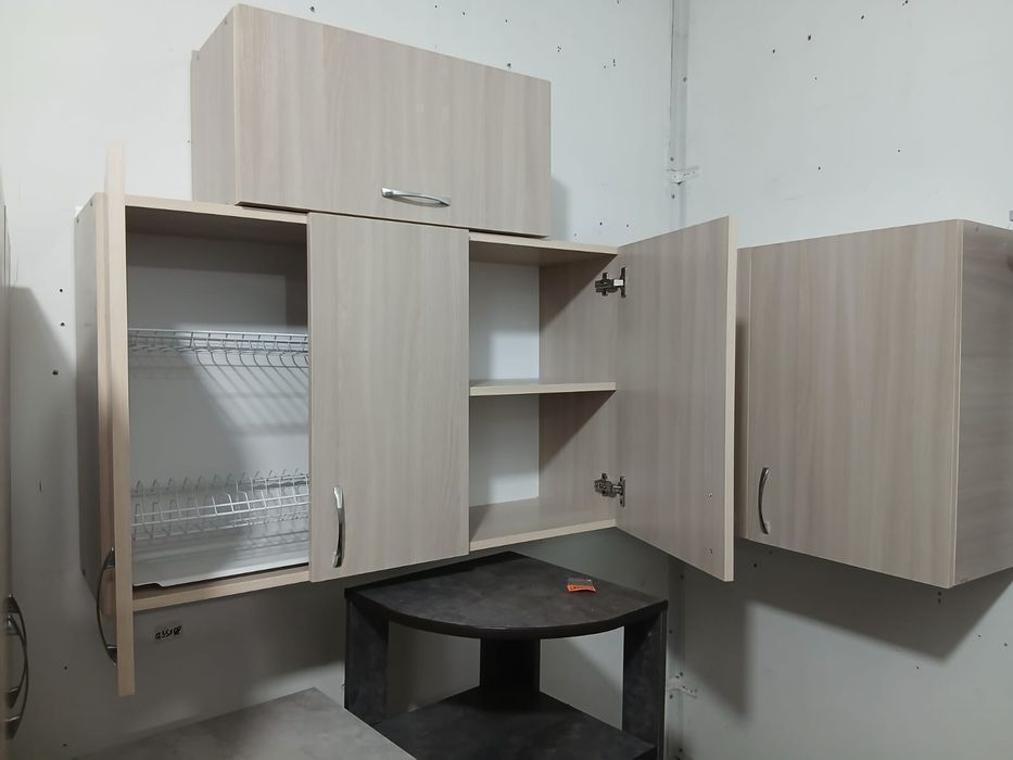 Шкафы для кухни, навесные.