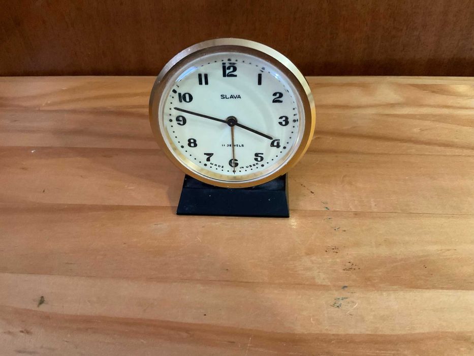 Настолни ретро часовници