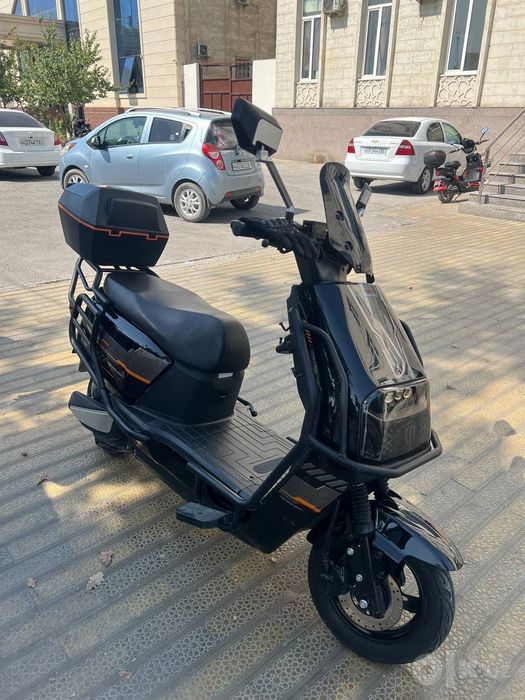 Skuter tezligi 100 ga chiqadi