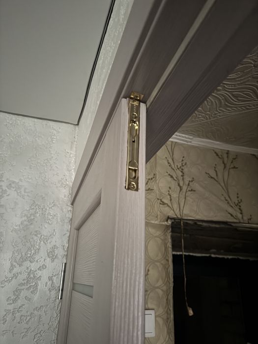 Продам двери межкомнатные для зала