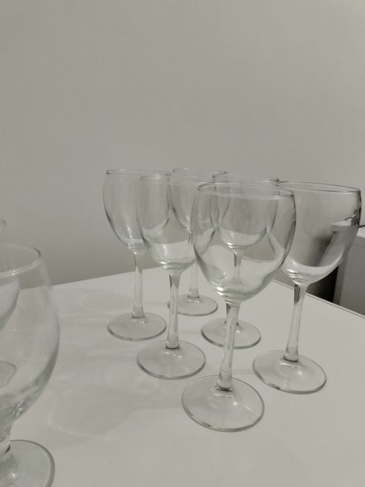 Продам фужеры два разных вида