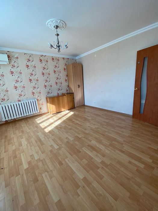 Продам  комнатную Болашак