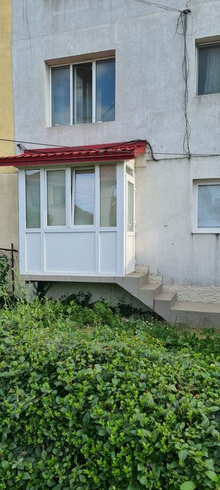 Închiriez spațiu comercial