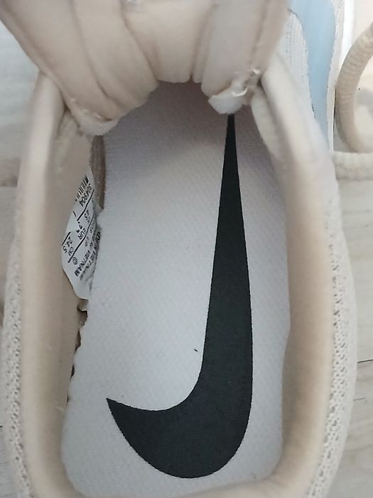 Маратонки NIKE  Намаление