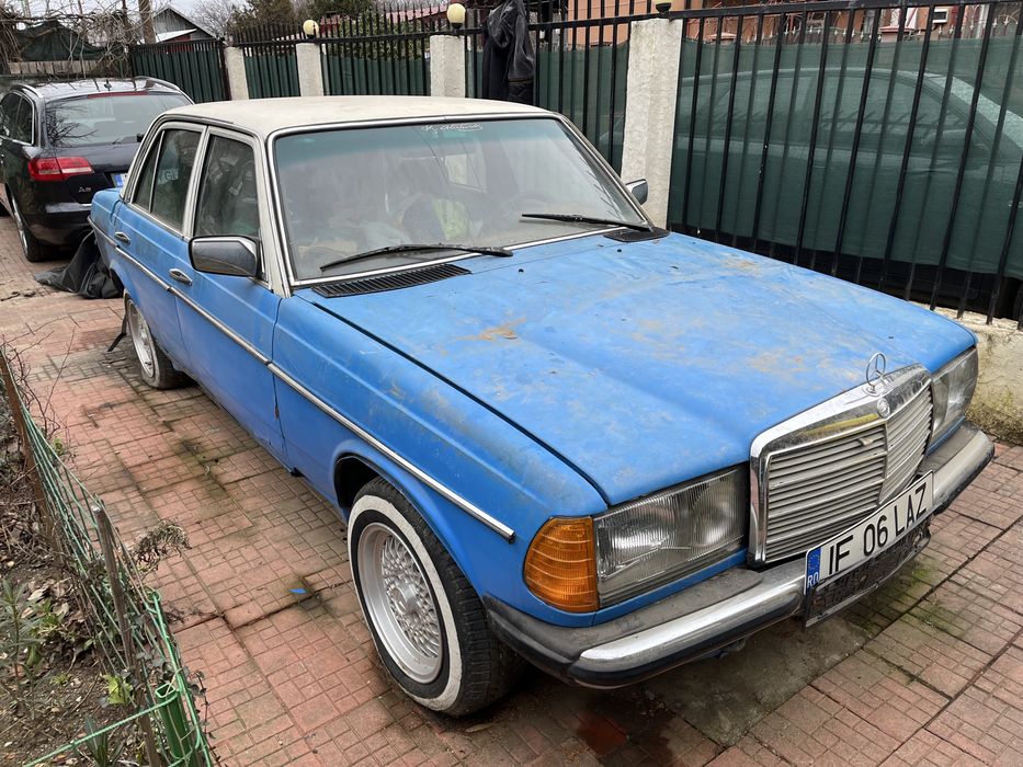 MERCEDES W123 1977