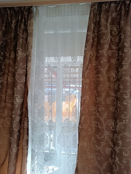 Продам шторы в отличном состоянии