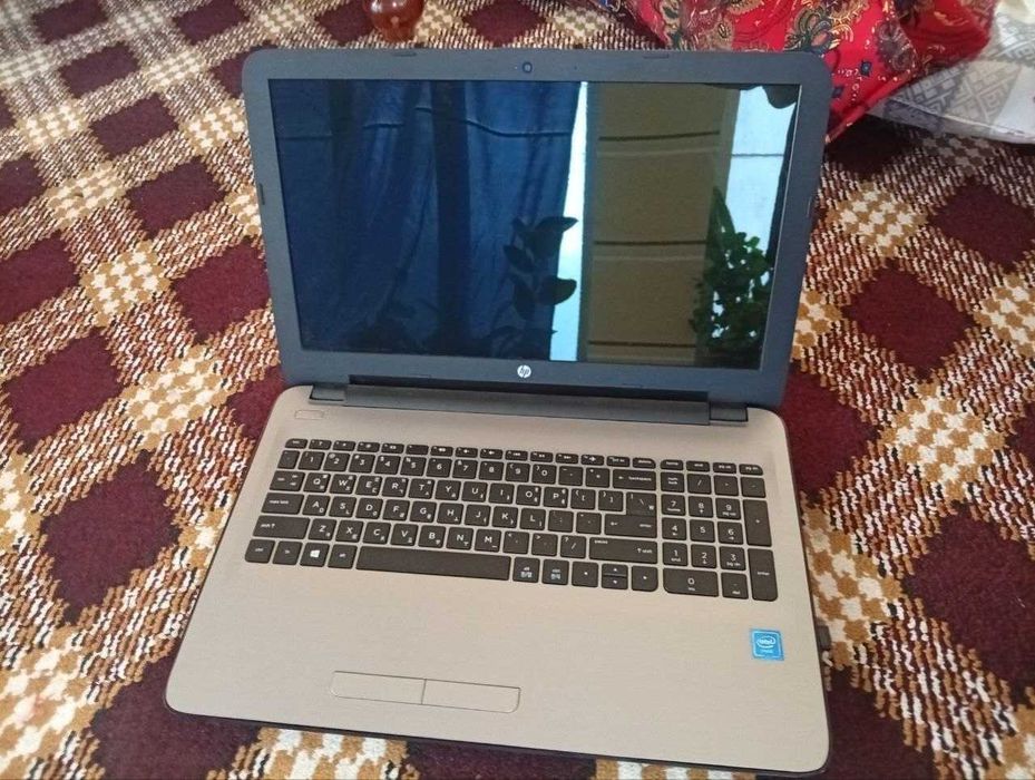 noutbuk 512 xotirasi yangi