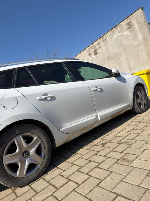 RENAULT Megane 2013 — imagine 3