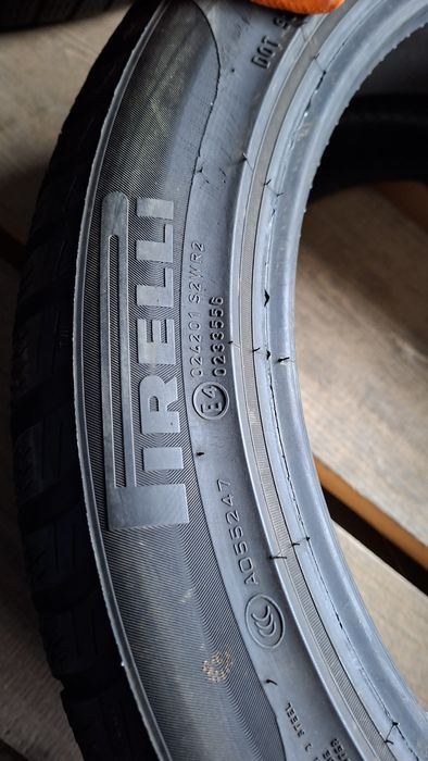 2buc 235 45 R18 Pirelli iarna M+S cauciucuri anvelope MS 18