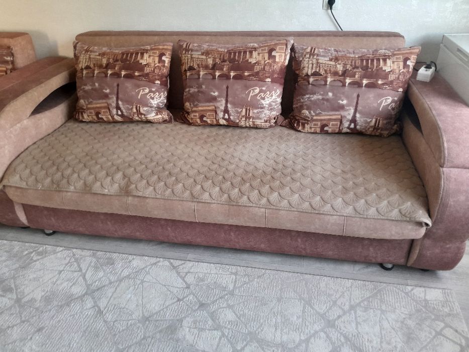 Продам диван 2 комплект
