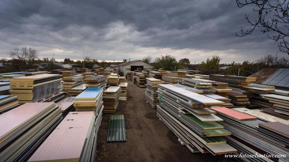 panouri termoizolante tip sandwich pentru acoperis si perete