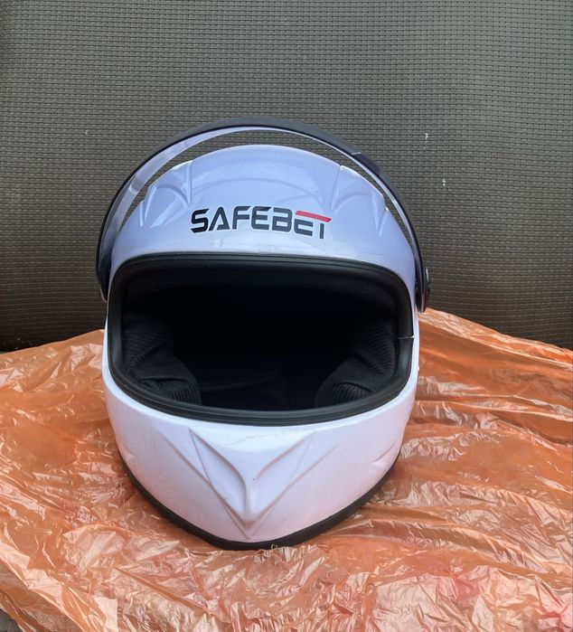 Продам мотошлем на подростка