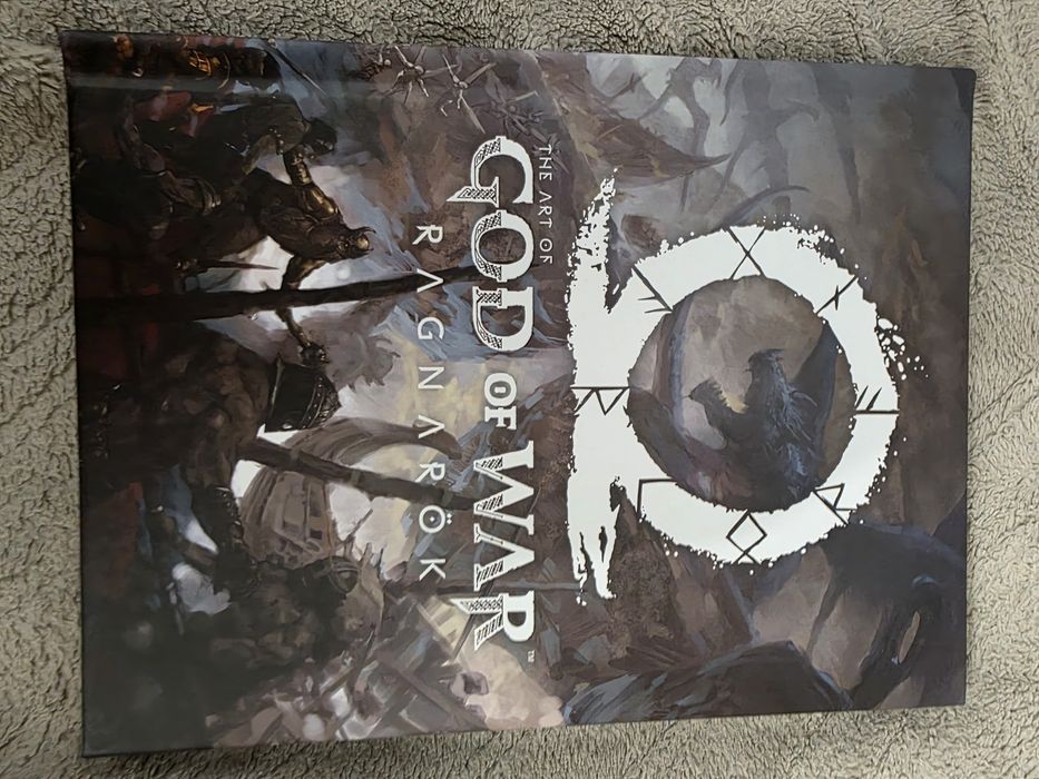 Joc  God of War Ragnarök PS4 PS5 + Mini Artbook Dark Horse „The Art of God of War Ragnarök”