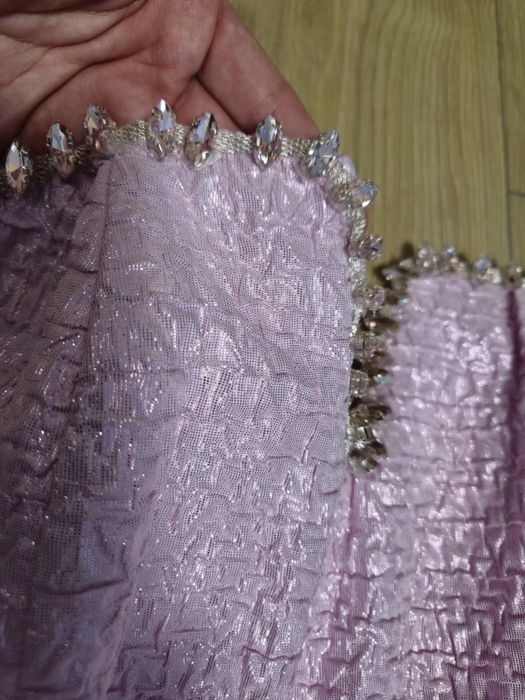 Елегантна розова рокля