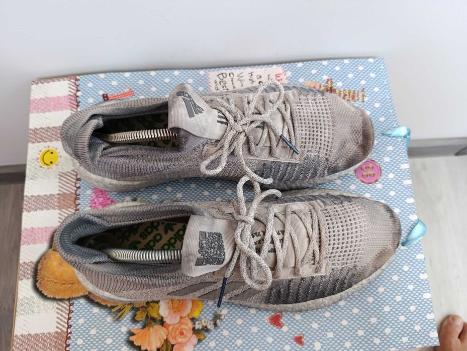 ''Adidas Pulseboost HD''оригинални маратонки 45 номер