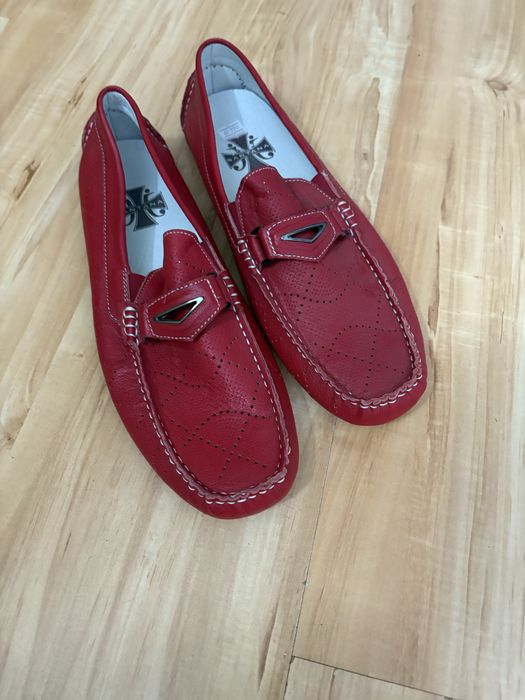 Красные , мужские мокасины