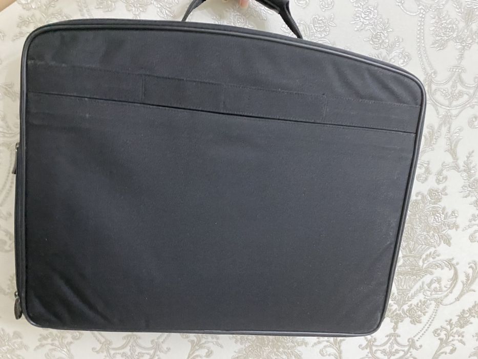 Большая черная сумка