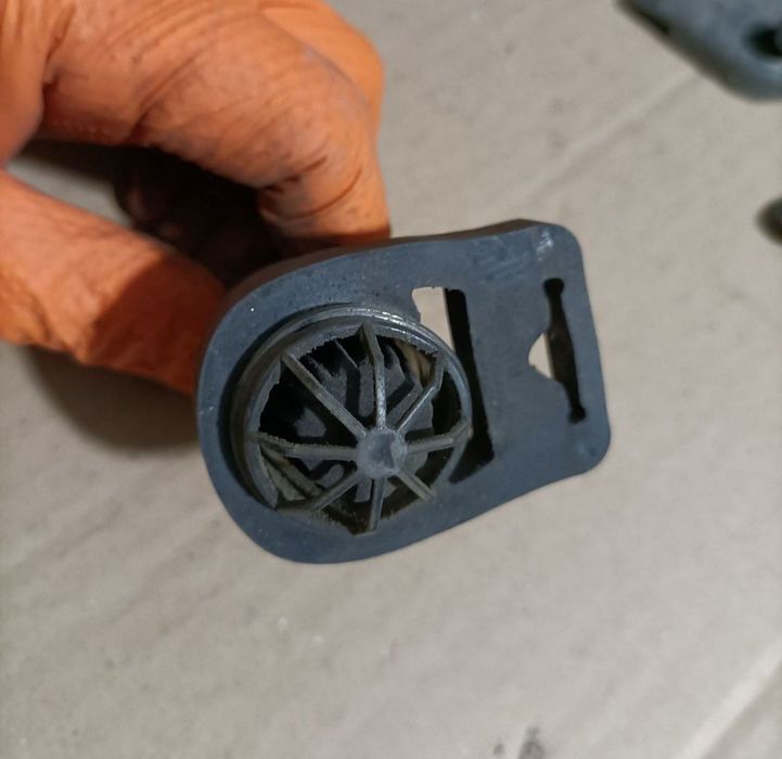 Filtru:C,E,G,ML,S,CLK,SLK,Class...asigur expedierea coletului avantajo