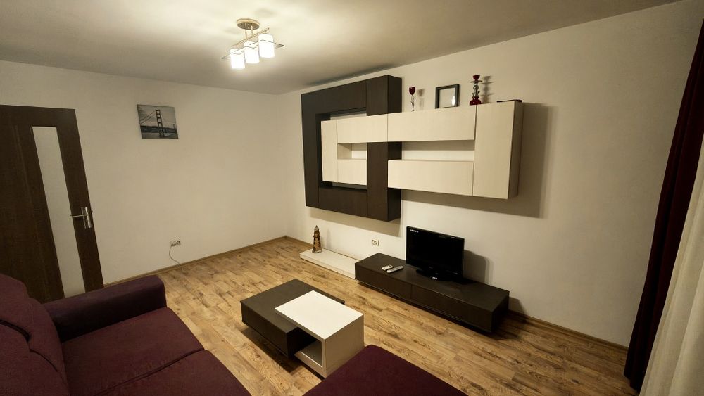 PROPRIETAR - De vanzare apartament cu 2 camere, decomandat, 52 mp, renovat, mobilat, utilat, KM 4-5, Doraly Mall