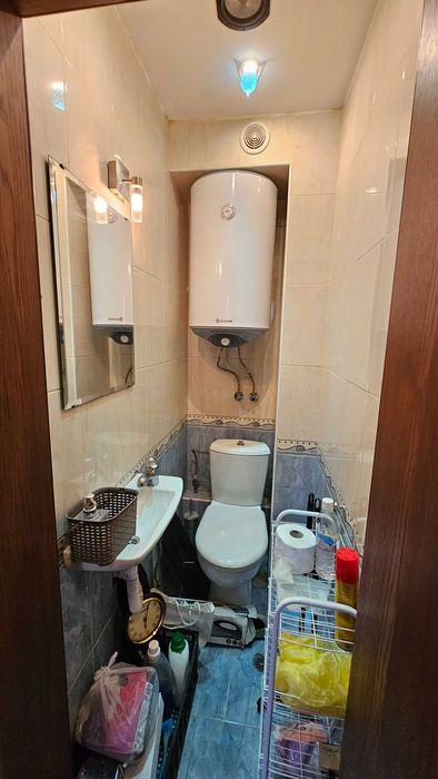 Дава се под наем Тристаен апартамент в Варна, Левски - 78 кв.м за 612 € - Снимка #13