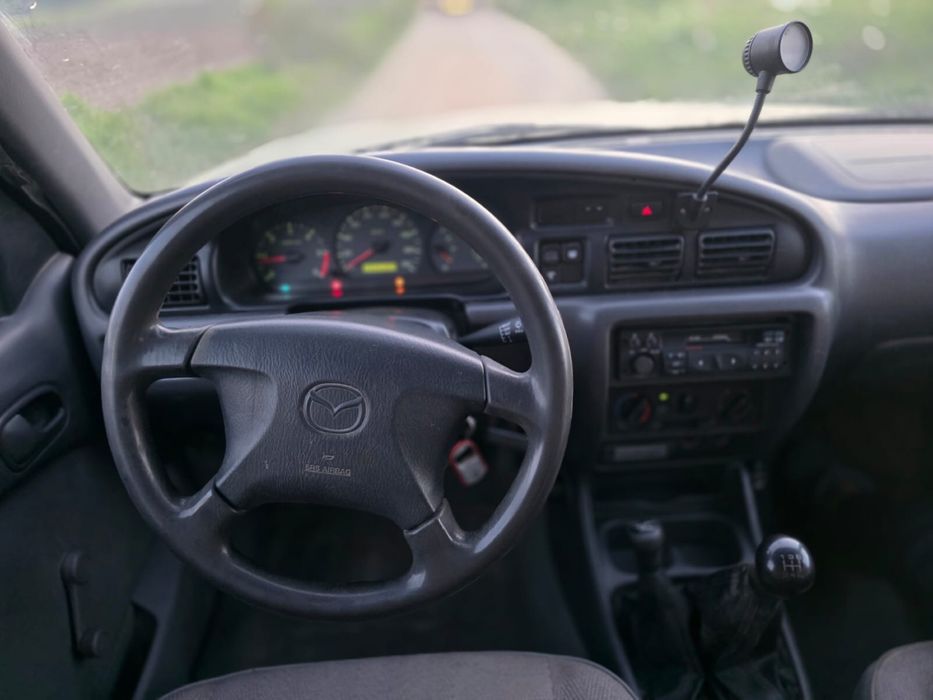 Mazda b2500 autoutilitara ( ford ranger )